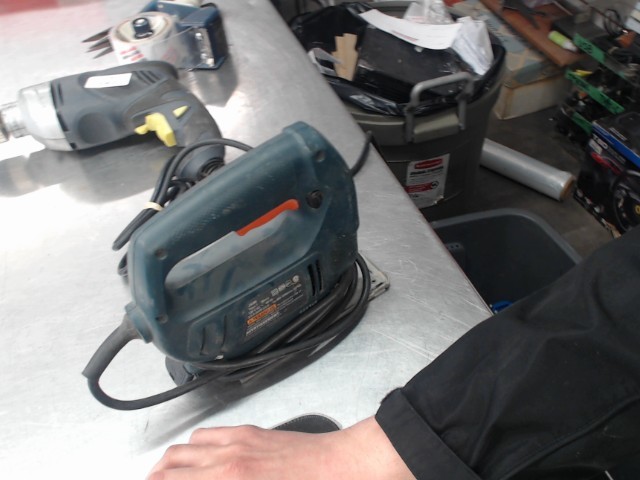 Black n decker scie sauteuse