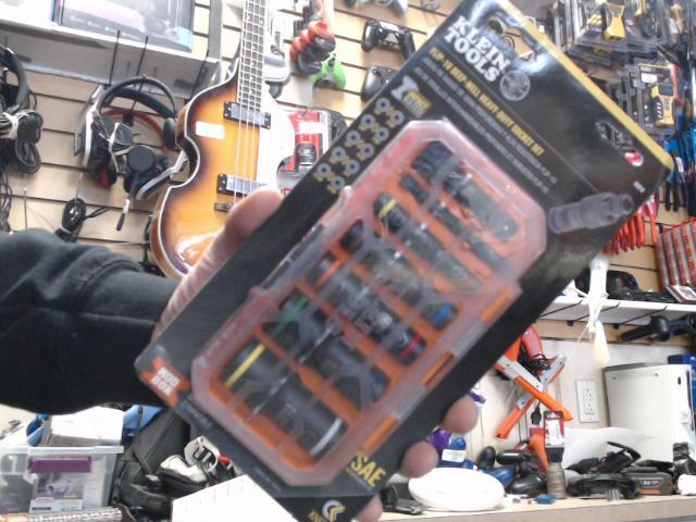 Socket set