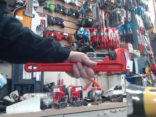 18in pipe wrench