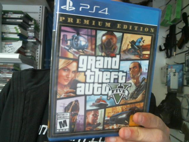 Grand theft auto v premium edition