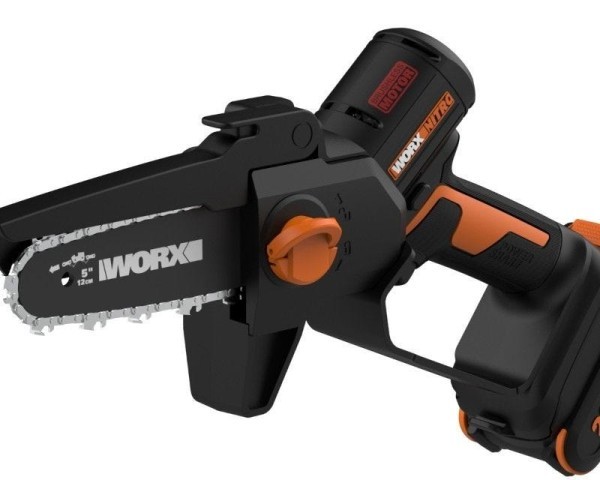 Petite chainsaw worx+batt+charg