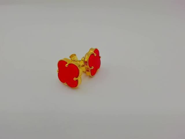 BOUCLES D OREILLES EN OR 10KT NEW 
