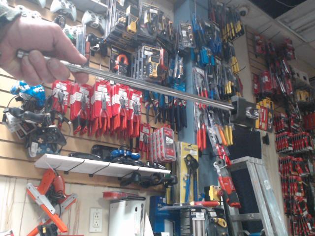 Breaker bar 18in