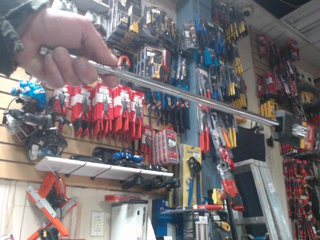 Breaker bar 18in