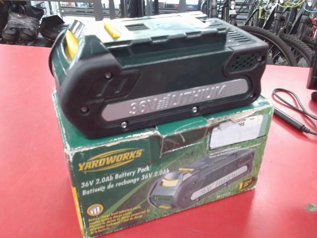 Batterie 36v yardworks neuf/new