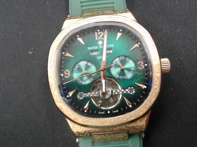 Montre replique automatique
