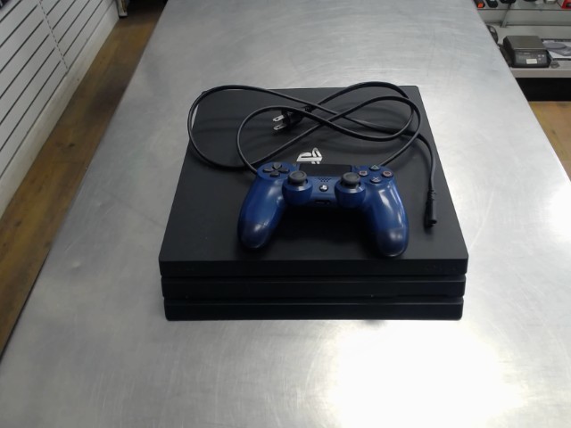 Console ps4 avec acc et fact acht ici