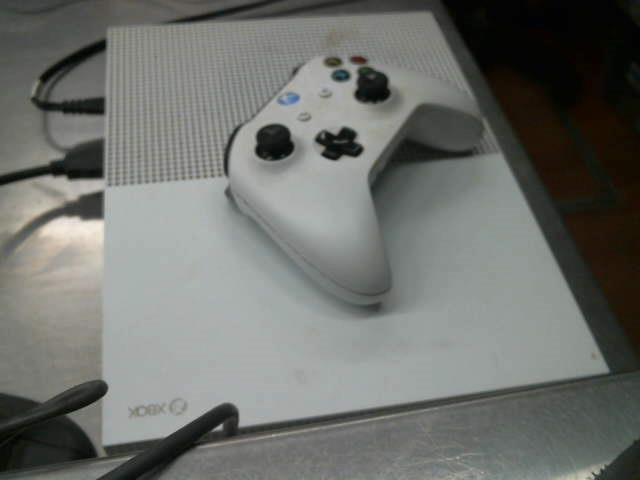 Xbox one s 500go 1 man