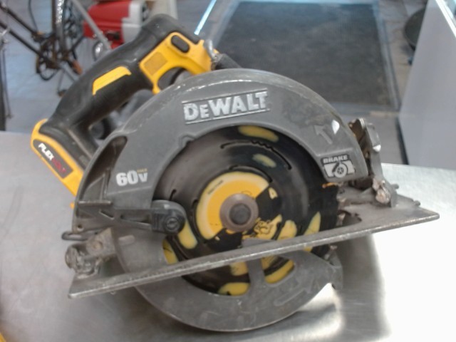 Scie circulaire dewalt