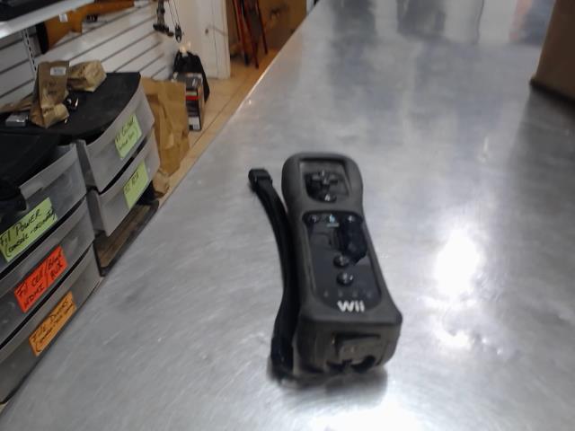 Manette wii noire + cover