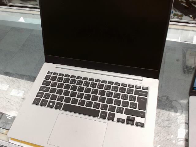 Laptop + chargeur