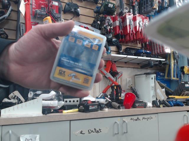 Diamond hole saw kit