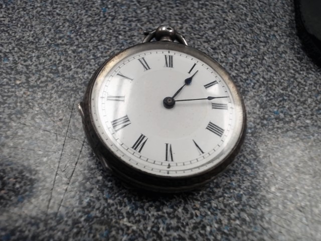 Montre a poche en argent