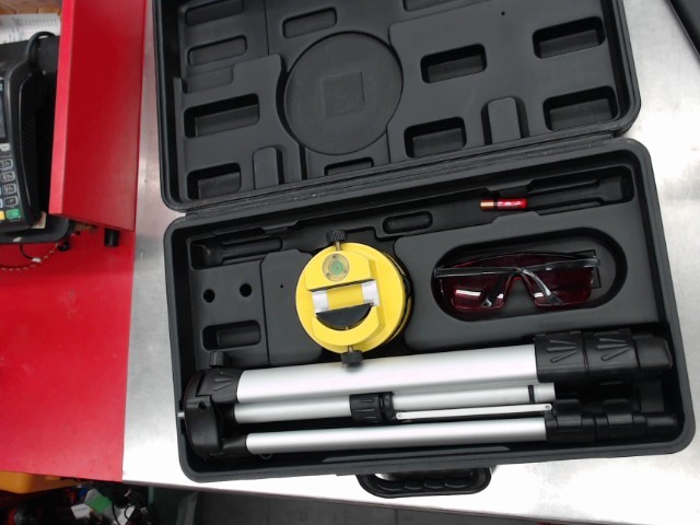 Laser level avec case