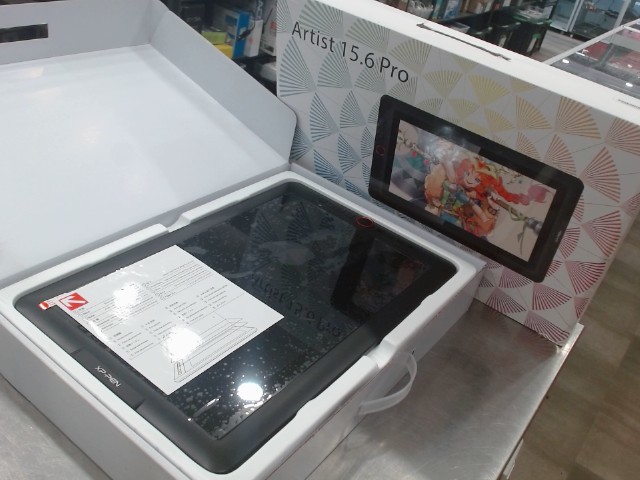 Ecran graphique moniteur de dessin + acc