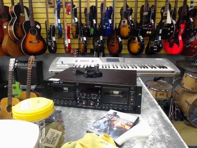 Stereo compressor limiter