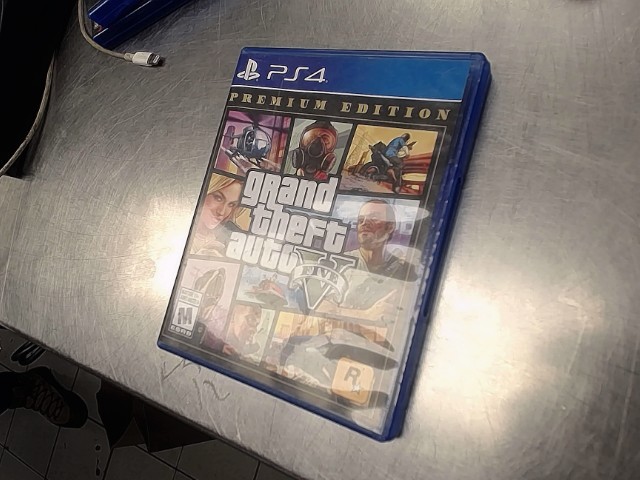 Grand theft auto v prenium edition ps4