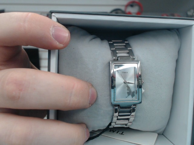 Montre timex neuf dans boite
