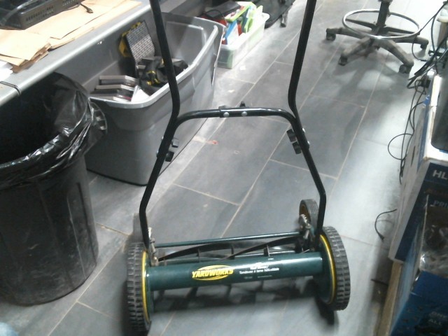 Tondeuse manuelle yardworks