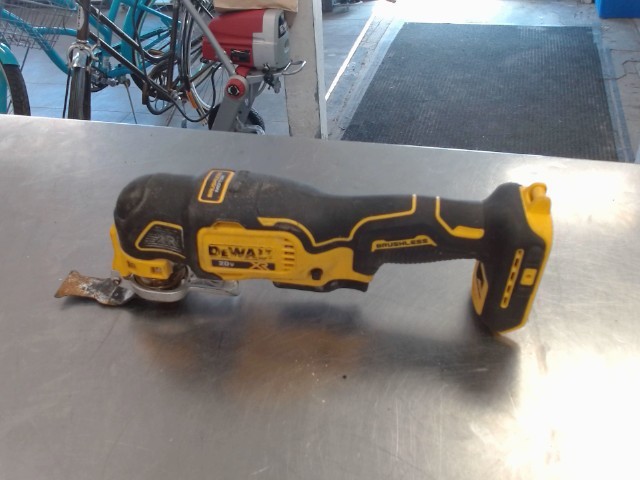 Multi-tool dewalt