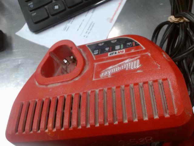 Chargeur batt m12