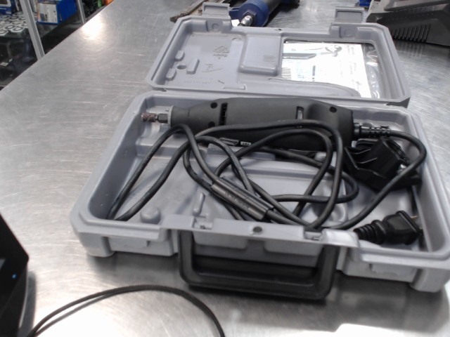 Dremel avec acc dans case gris
