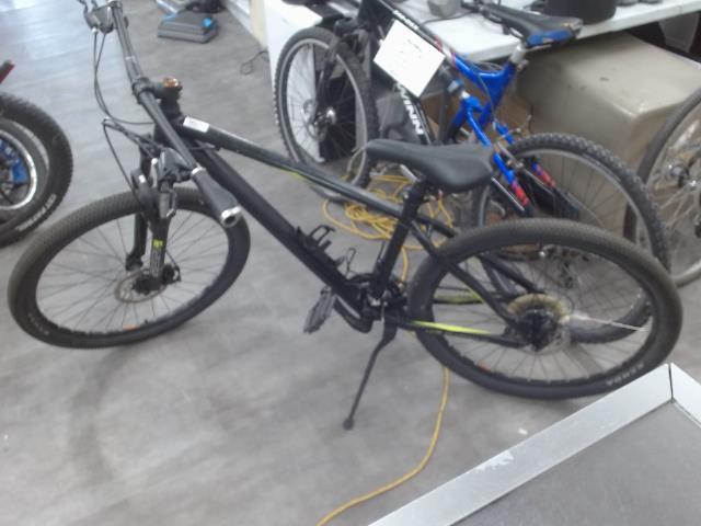 Velo noir montagne susp.av brake disc