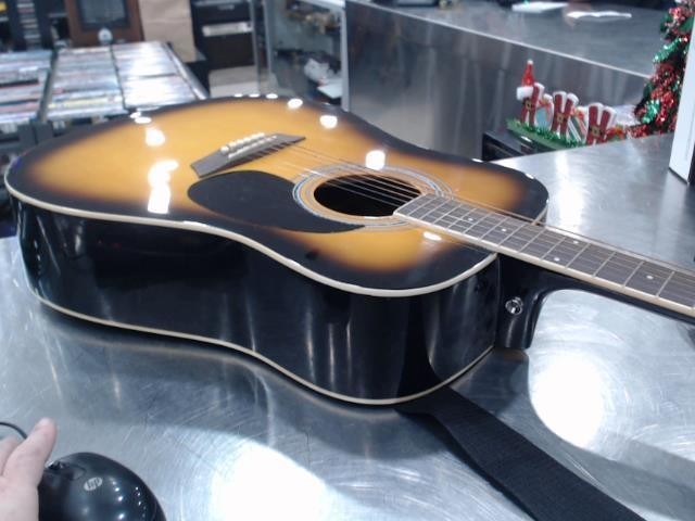 Guitare acoustique gwl avec case