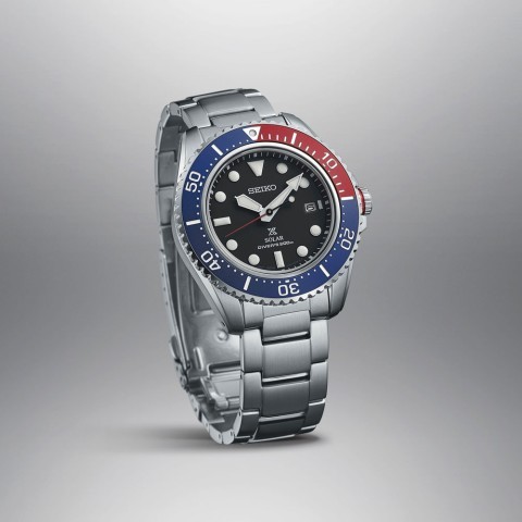 Aquinus montre plonger