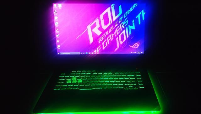 Asus strix i5 10th gtx 1650ti 8gb ram
