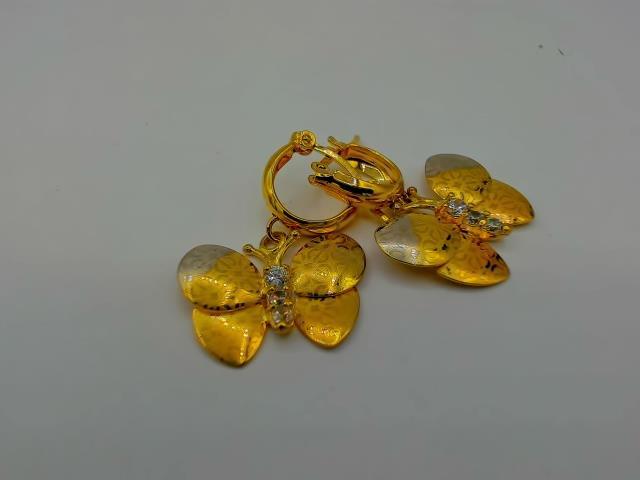 BOUCLES D OREILLES EN OR 10KT