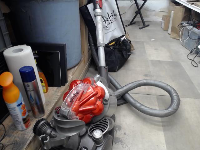 Aspirateur stowaway dyson