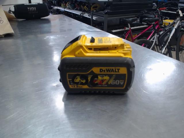 Batterie dewalt 12ah
