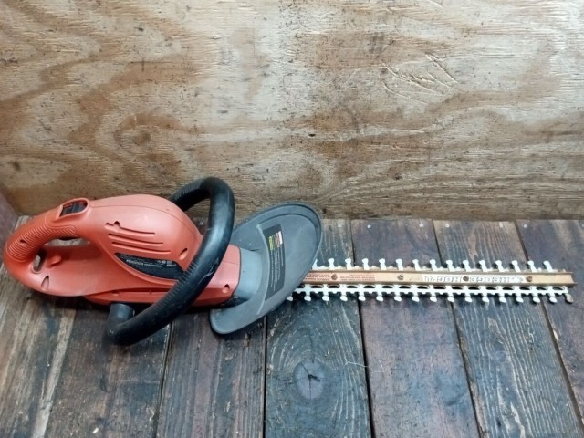 Hedge trimmer 120v 2.8a 3100cspm