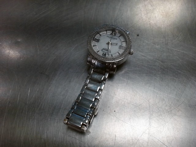 Montre akribos