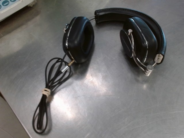 couteur bowers&wilkins