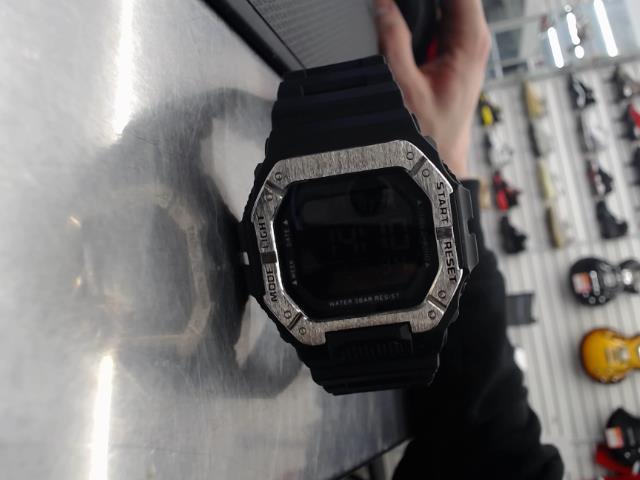 Montre casio 0824 cr2025