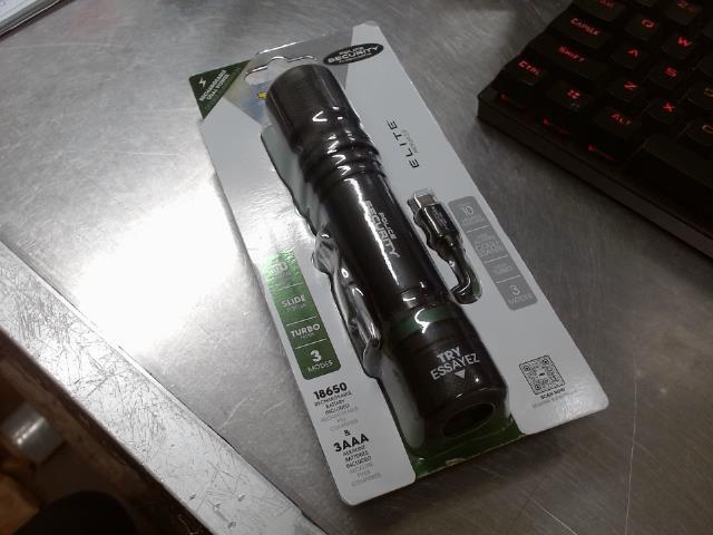 Flashlight 1500 lumens rechargeable