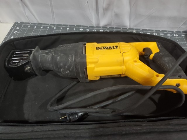 Reciprocating saw 12 amp