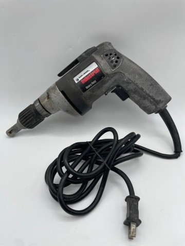 Drill a drywall electrique