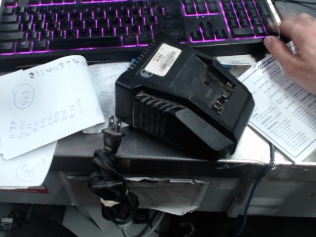 Chargeur battery bosch bc660 08/2015