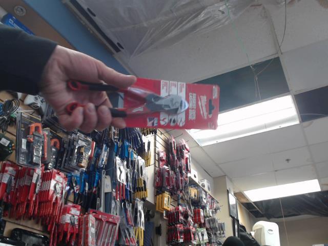 Pliers
