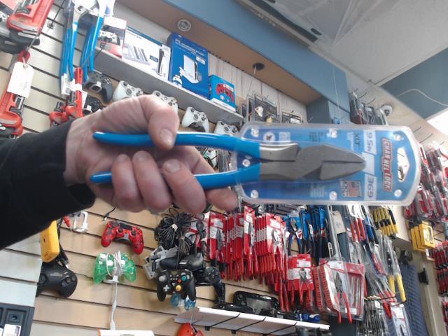 Pliers