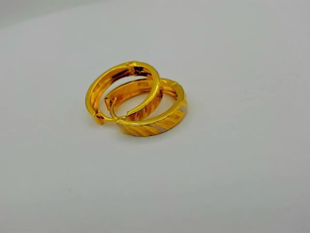 BOUCLES D OREILLES EN OR 10KT