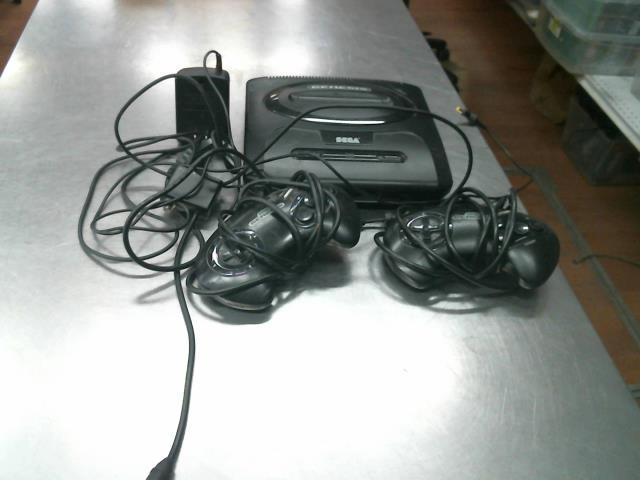 Console sega avec 2 manettes
