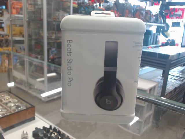 Beats studio pro