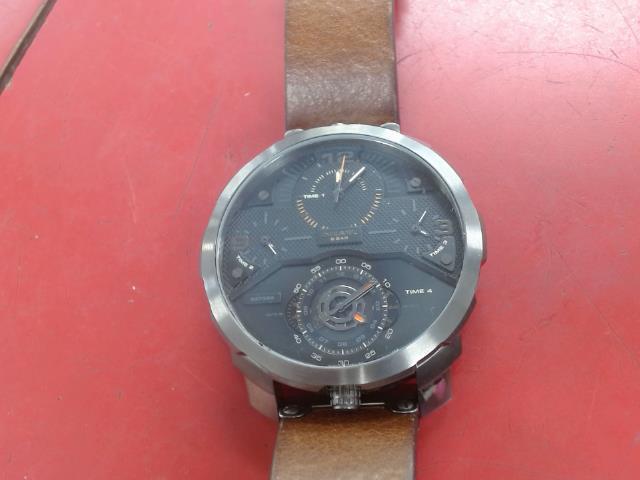 Montre diesel avec bracelet de cuir