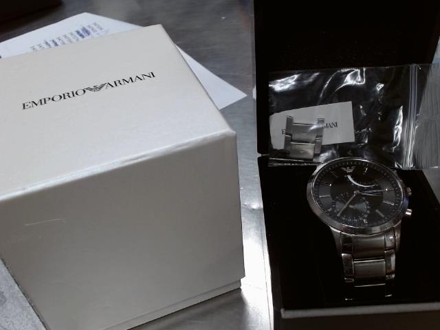 Emporio armani connected avec boite