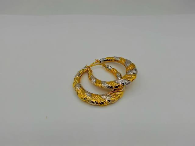 BOUCLES D OREILLES EN OR 10KT