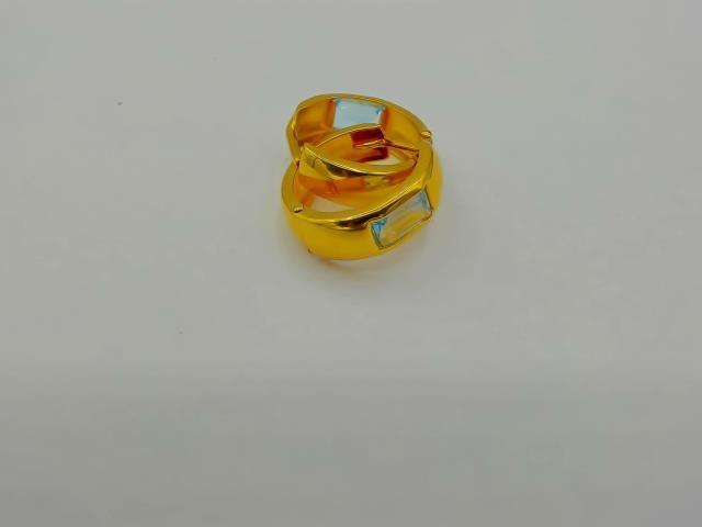 BOUCLES D OREILLES EN OR 14KT
